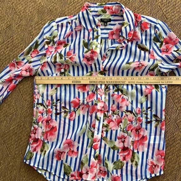 Talbot Petite lightweight floral blouse size small - Picture 8 of 9
